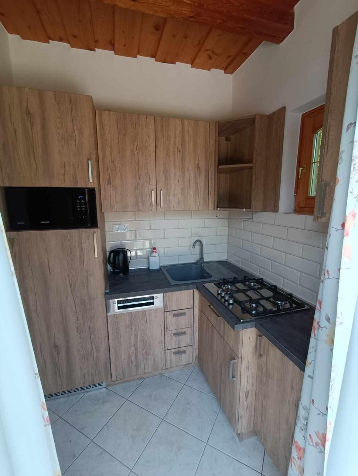 Vica Apartman Balatonberény Exterior foto